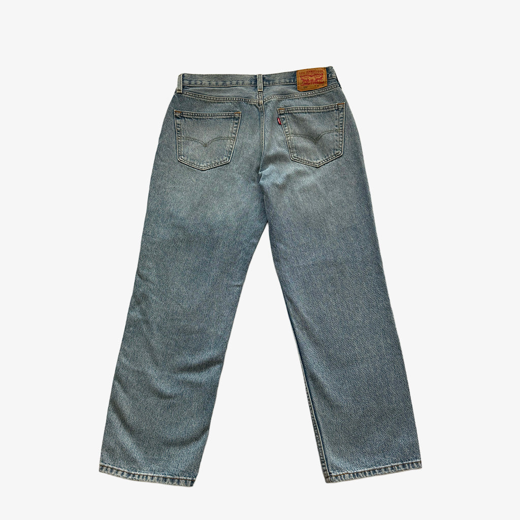 Levi’s 550 Distressed Jeans